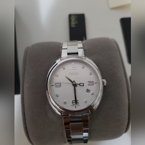 Fendi Silver Watch - Picture 5 of 9